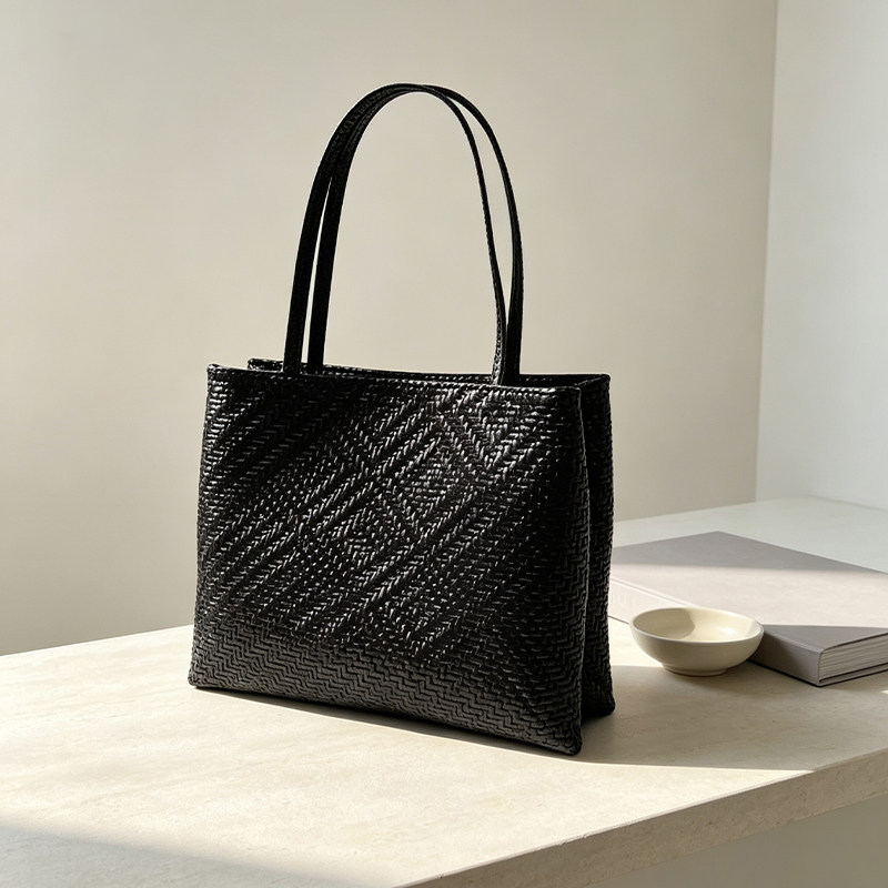 Mendy Genuine Leather Woven Pi - огляд і ціна Leatherwork Designs